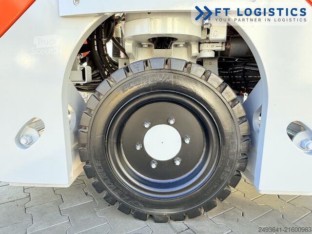 Stivuitor cu patru direcții Hubtex DQ45G DUPLEX 5000 FORK-POSITIONER CABIN