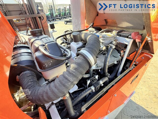 Stivuitor cu patru direcții Hubtex DQ45G DUPLEX 5000 FORK-POSITIONER CABIN