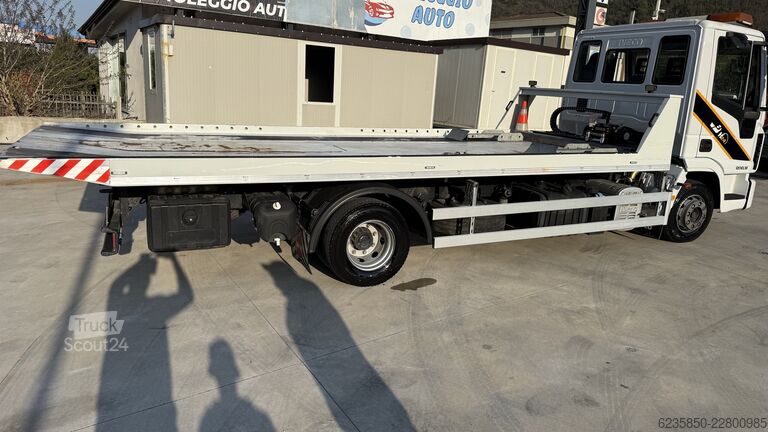 камион с кука за контейнери Iveco eurocargo eurocargo 120 el 18 carroattrezzi