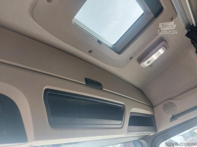 Tracteur routier standard Mercedes-Benz Actros 1853