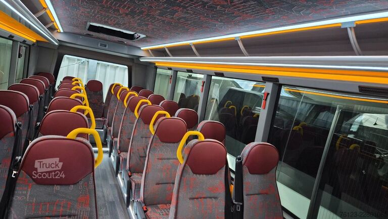 Kleinbus MERCEDES-BENZ 30 Sitzer Schul- Transferbus 519 Lagerfahrzeug