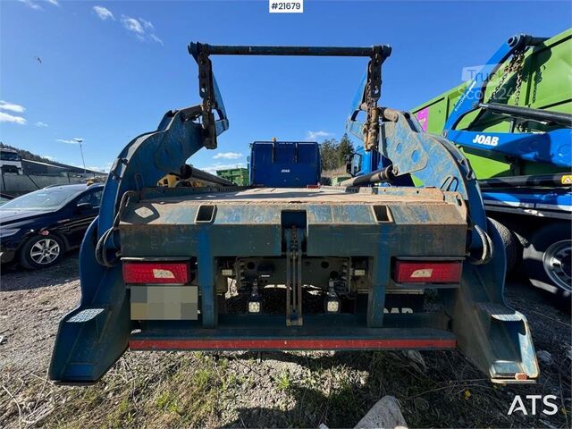 Σύστημα βραχίονα γερανογέφυρας Scania P340 6x2 Skip Loader with Joab Body WATCH VIDEO