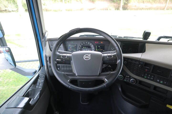 Standart-SZM Volvo FH 16.750 | 8X4 | 150 TON | RETARDER | STEERING...