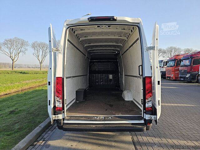 Bestelauto IVECO DAILY 35S16 L4H2 Navi Camera AC!