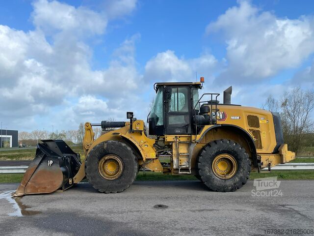 Chargeuse Caterpillar 966M