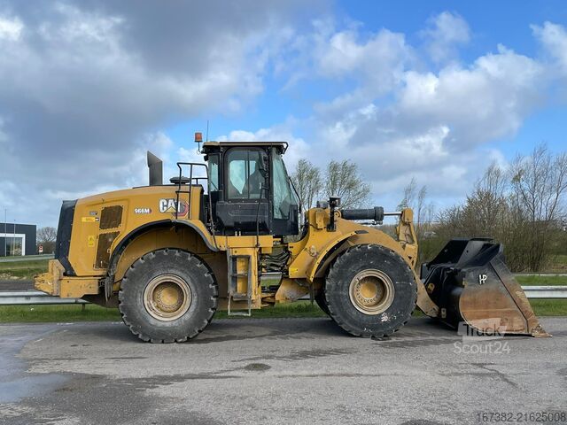 Chargeuse Caterpillar 966M