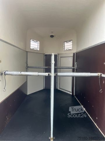 Rimorchio per trasporto cavalli BÖCKMANN DUETT 2 Pferdeanhänger 2t. Holz/Poly