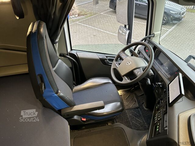 Standard tractor Volvo FH 500 Globetrotter XL / Tacho V2 / Stand Klima...