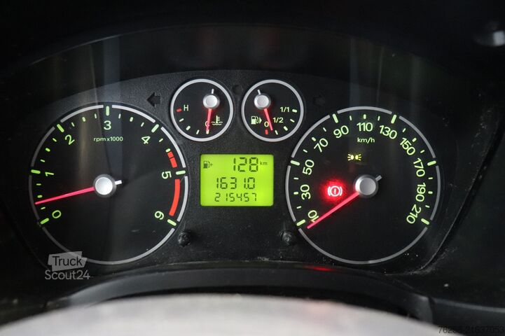 Stationwagen met hoog dak Ford Transit Connect 1.8 TDCi - Dakdragers - € 1250...