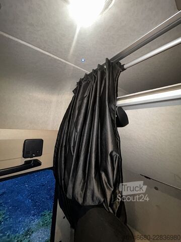 Nákladné vozidlo s výmennou nadstavbou Mercedes-Benz Actros 2551