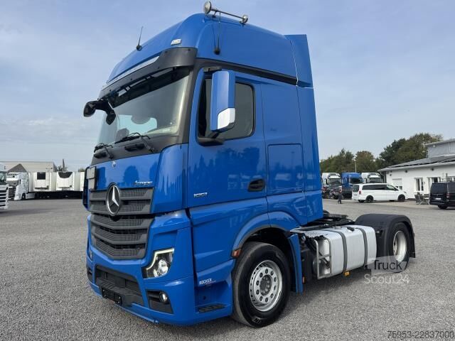Tractor estándar Mercedes-Benz 1851 LS Actros Gigaspace 2 x PTO Retarder Standkli