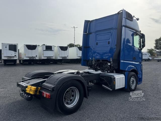 Tractor estándar Mercedes-Benz 1851 LS Actros Gigaspace 2 x PTO Retarder Standkli