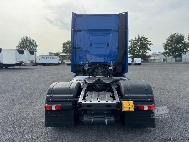 Tractor estándar Mercedes-Benz 1851 LS Actros Gigaspace 2 x PTO Retarder Standkli
