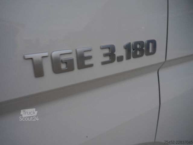 Фургон з високим дахом MAN TGE 3.140 L2H2 AHK-3000kg/Automatic