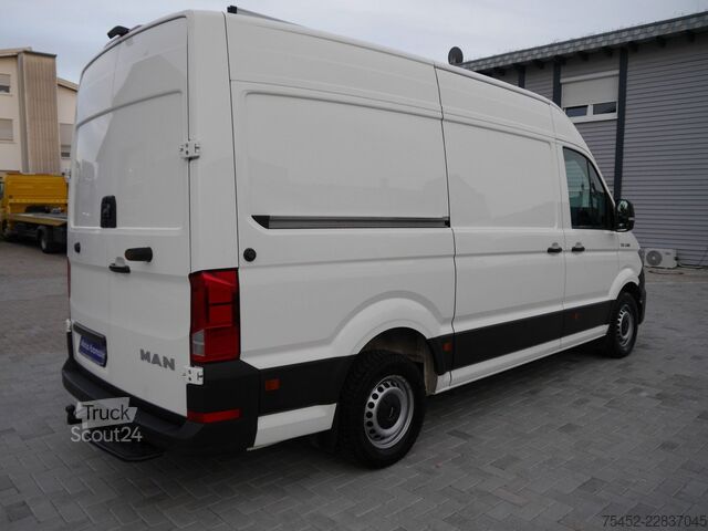 Фургон з високим дахом MAN TGE 3.140 L2H2 AHK-3000kg/Automatic