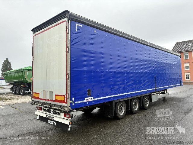 Naczepa otwarta z plandeką Schmitz Cargobull Curtainsider Mega Getränke