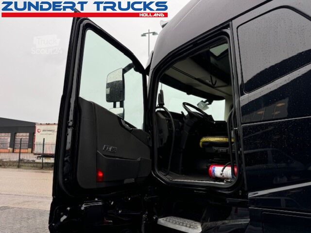 Большая нагрузка Volvo FH16-750 GLOBETROTTER, 8x4