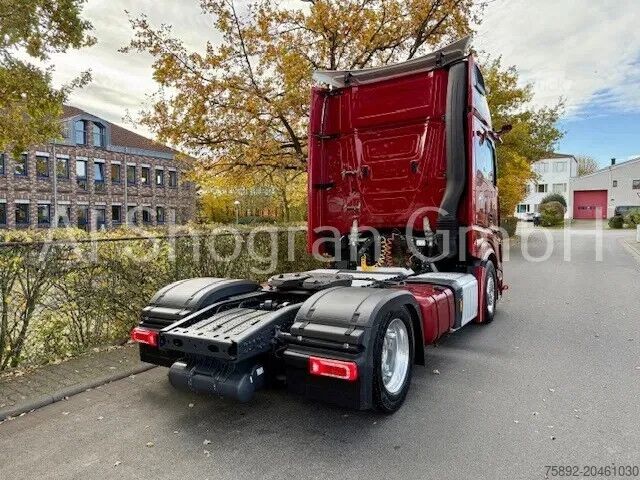 Объем СКМ Mercedes-Benz Actros 1853 GigaSpace/Edition 1/Voll Luft/Eu6d