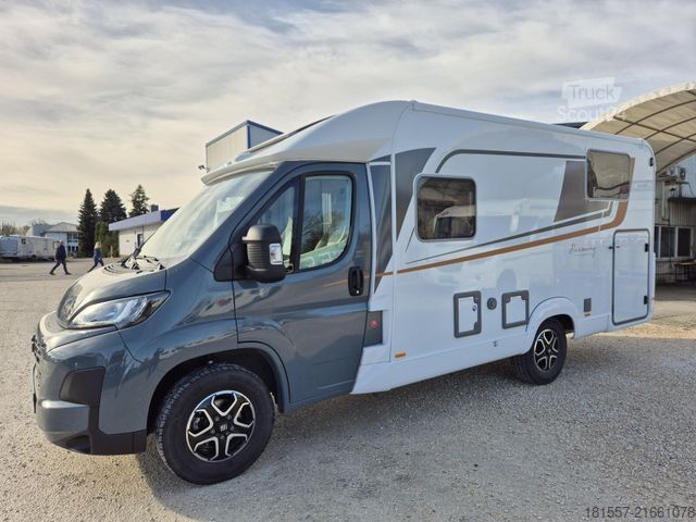 Semi-integrated camper BÜRSTNER Travel Van T 620 G ** Automatik ** Isofix, Fahrr