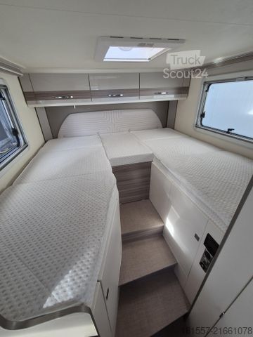 Semi-integrated camper BÜRSTNER Travel Van T 620 G ** Automatik ** Isofix, Fahrr