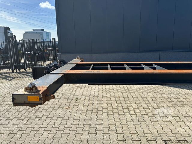 Containertransport Schmitz Cargobull SCF24G 40FT HC / SAF + DISC / LIFTAXLE / NL-CHA...
