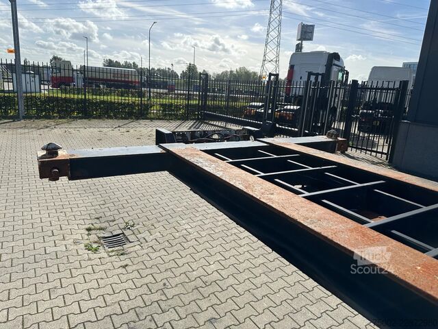 Containertransport Schmitz Cargobull SCF24G 40FT HC / SAF + DISC / LIFTAXLE / NL-CHA...