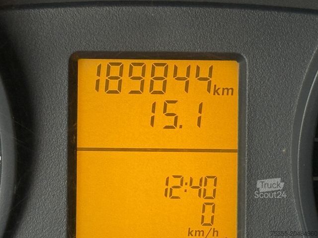 Pick-up bestelwagen MERCEDES-BENZ Sprinter 311 CDI DoKa 6-Sitzer 2,7m Pritsche AHK