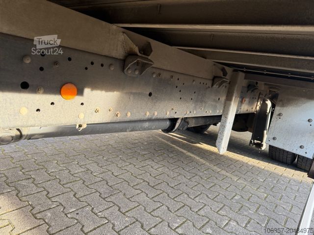 Вантажівка з платформою і тентом IVECO Eurocargo 190EL32/P Schiebeplane E6 LBW 2200kg