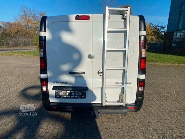 Fourgon tôlé OPEL Vivaro B Kastenwagen L1H1 2,7t*Ahk*90 tkm *