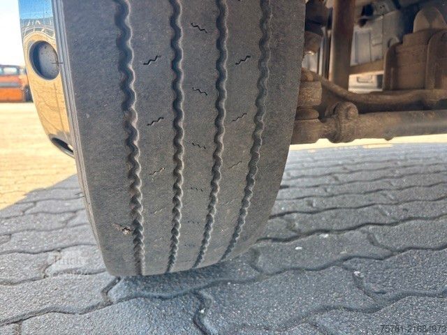 Transporter mit Pritsche & Plane MERCEDES-BENZ 818L    LBW  PMK2