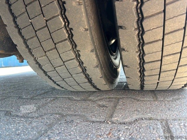 Transporter mit Pritsche & Plane MERCEDES-BENZ 818L    LBW  PMK2