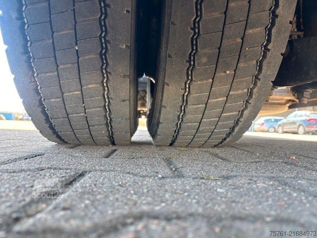 Transporter mit Pritsche & Plane MERCEDES-BENZ 818L    LBW  PMK2