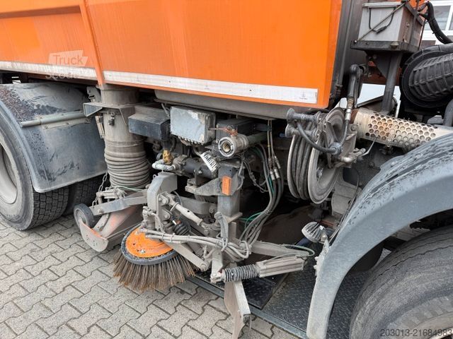 Kehrmaschine SCANIA G230 Kehrmaschine SCARAB Magnum