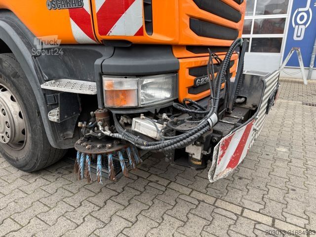 Kehrmaschine SCANIA G230 Kehrmaschine SCARAB Magnum
