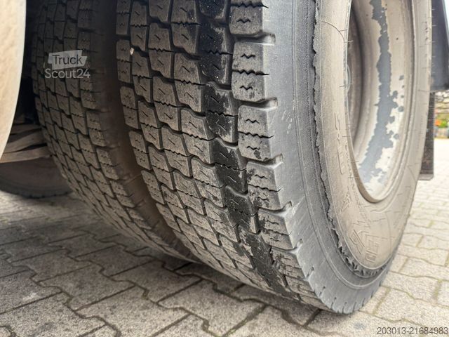 Kehrmaschine SCANIA G230 Kehrmaschine SCARAB Magnum