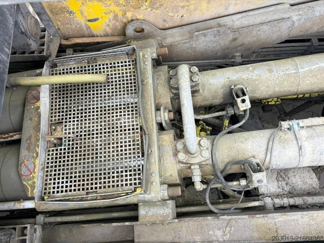 Betonpumpu sunkvežimis MERCEDES-BENZ ACTROS 2646 6x4 Betonpumpe PUTZMEISTER BSF 36 M