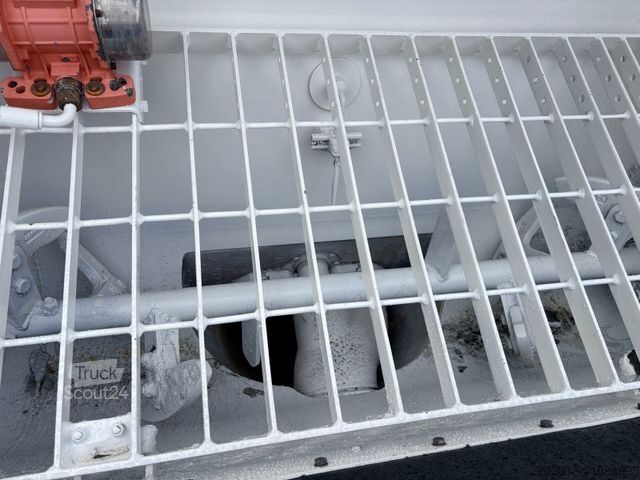 Camion pompe à béton MAN TGS 41.470 8x4 EURO6 PUMI CIFA MAGNUM MK28L