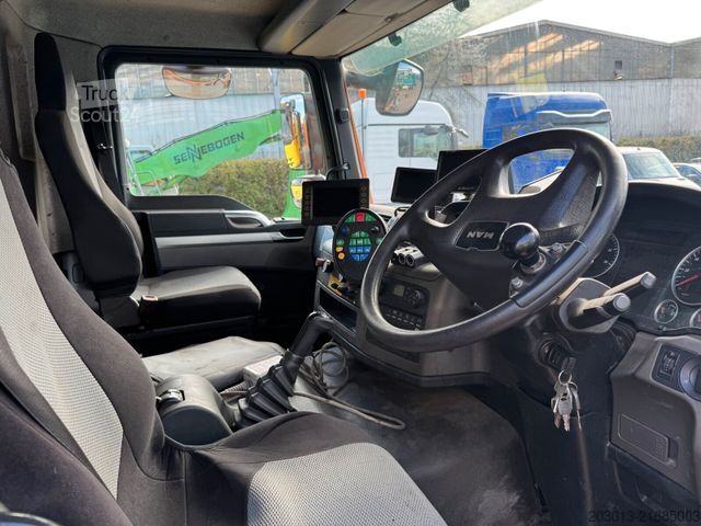 Spazzatrice stradale MAN TGM 18.340 HD Kehrmaschine SCARAB Magnum 8,2 m³