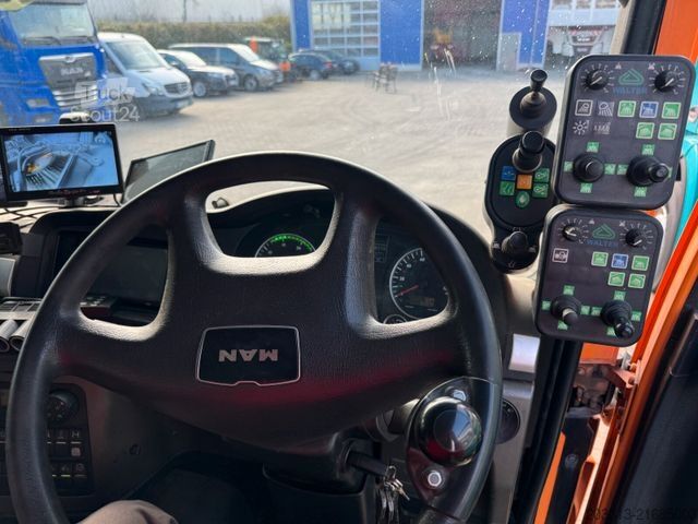 Spazzatrice stradale MAN TGM 18.340 HD Kehrmaschine SCARAB Magnum 8,2 m³