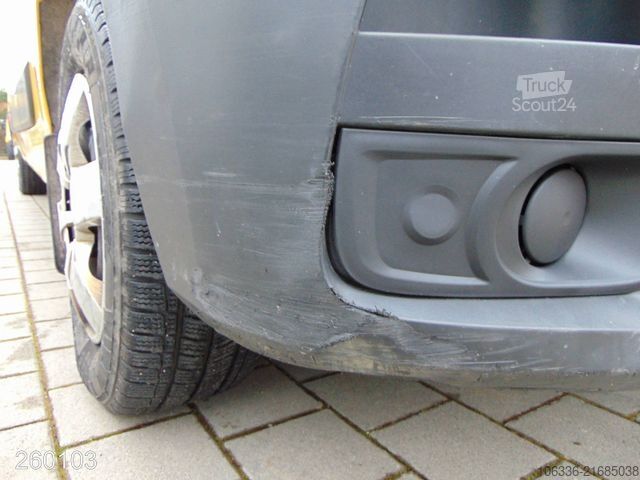 Furgoneta de caja alta RENAULT Master 2.3 dCi 135 L3H3 -Kamera-