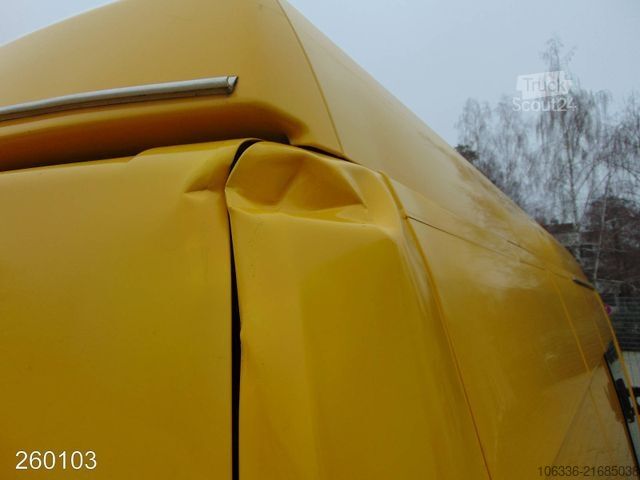 Furgoneta de caja alta RENAULT Master 2.3 dCi 135 L3H3 -Kamera-