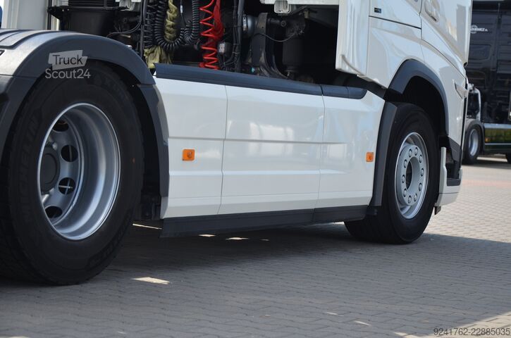 Tractora standard Volvo FH 500 XL / 2023 / NEW I-SAVE / KLIMA P. / TUNER TV / LED / 5816