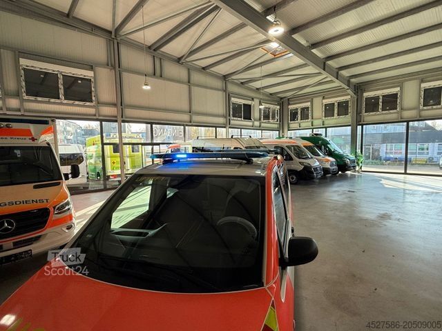 Fire truck MERCEDES-BENZ Vito Tourer 119 CDI Pro 4MATIC*NEF*NOTARZT*4X4