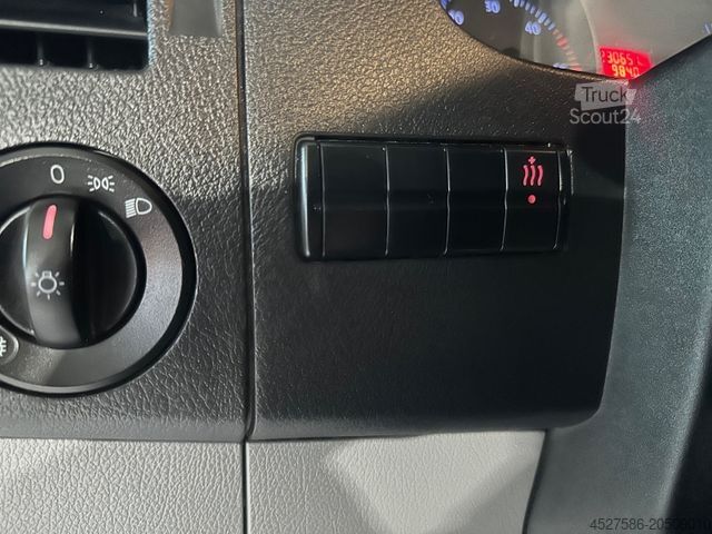 Hasičské auto VOLKSWAGEN Crafter RTW/KTW*KRANKENWAGEN*AMBULANZ*LIEGE*TIRG