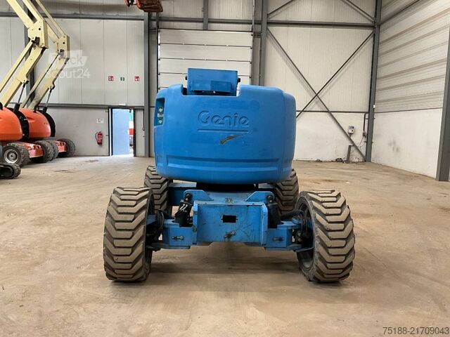 Plate-forme de travail télescopique articulée Genie Z 45/25
