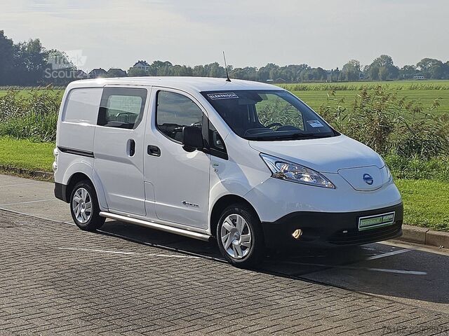 Korkeakattoinen farmari NISSAN E-NV200 L1 NAP 200KM WLTP