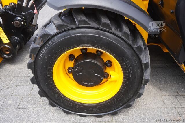 Telehandler JCB 525-60T5 / 2022 / 860 MTH! / joystick