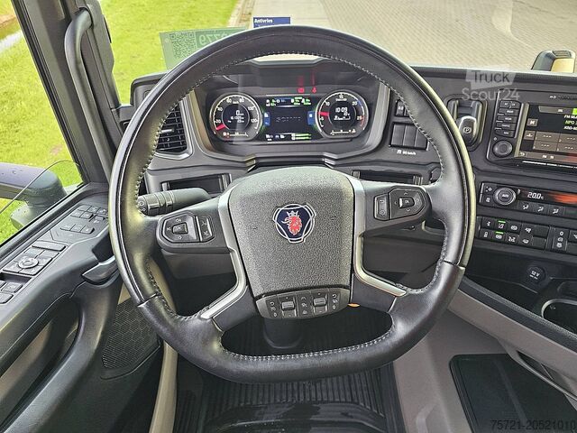 Estándar-SZM SCANIA R460 SUPER EB MEGA