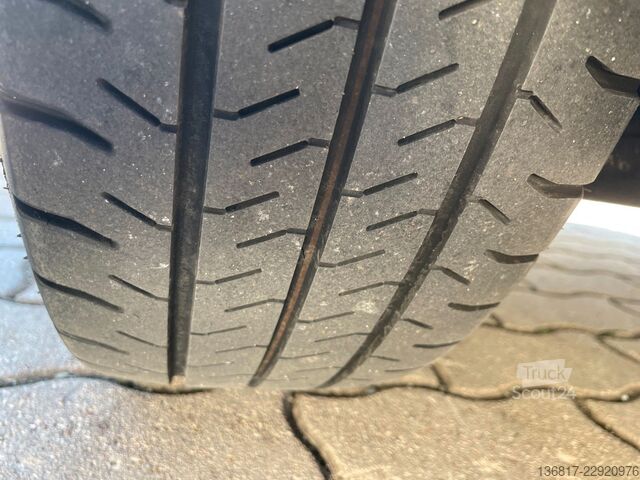 Panelová dodávka MERCEDES-BENZ Vito 114 CDI L2 Klima 3-Sitze Werkstatt/Regale