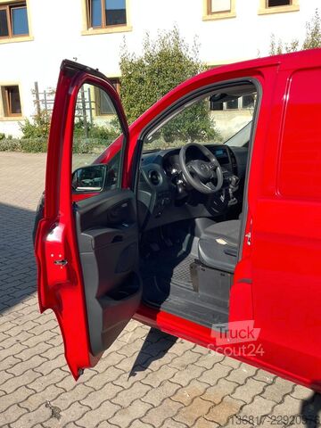 Panelová dodávka MERCEDES-BENZ Vito 114 CDI L2 Klima 3-Sitze Werkstatt/Regale